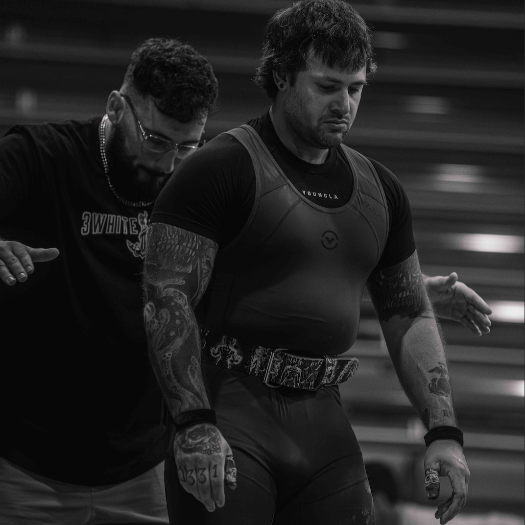 3 WHITE LIGHTS 1 ON 1