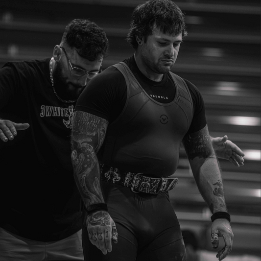 3 WHITE LIGHTS 1 ON 1